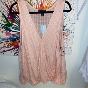 Forever 21 sleeveless blouse. Sleeveless blouse 3X